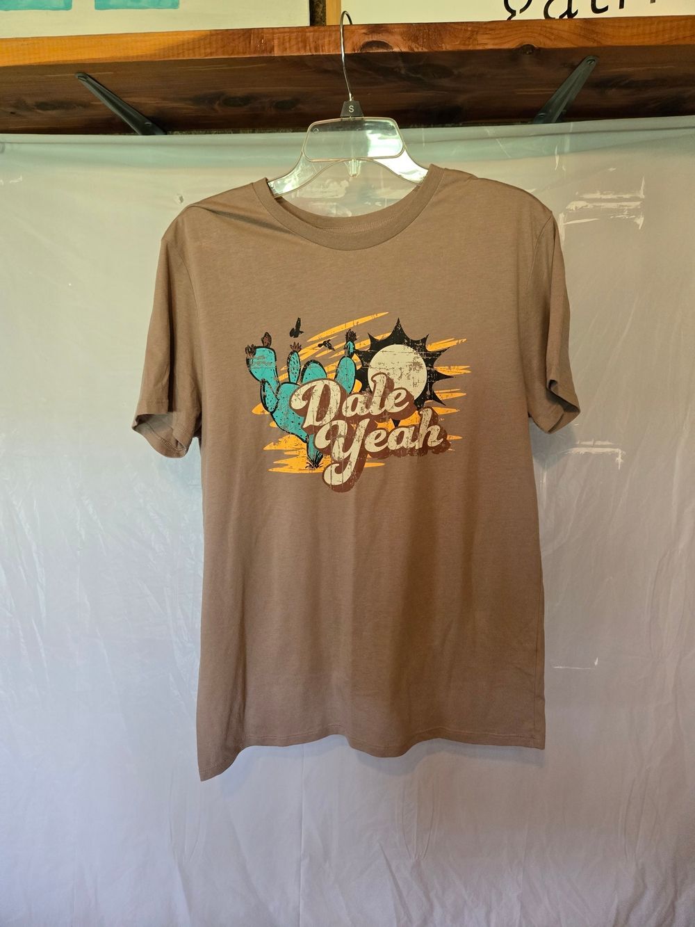 Dale Yeah Graphic Tee - Brown